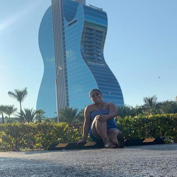 Meet your Posher, Itzel - Picture 1 of 1